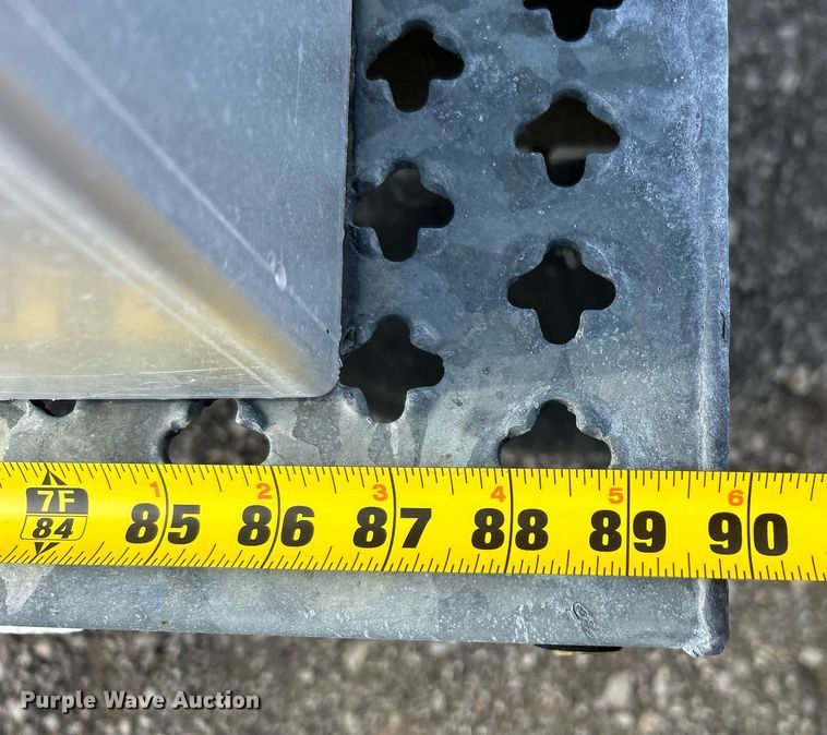 image for item OI9561 2013 Ford F450 Super Duty  utility / service truck