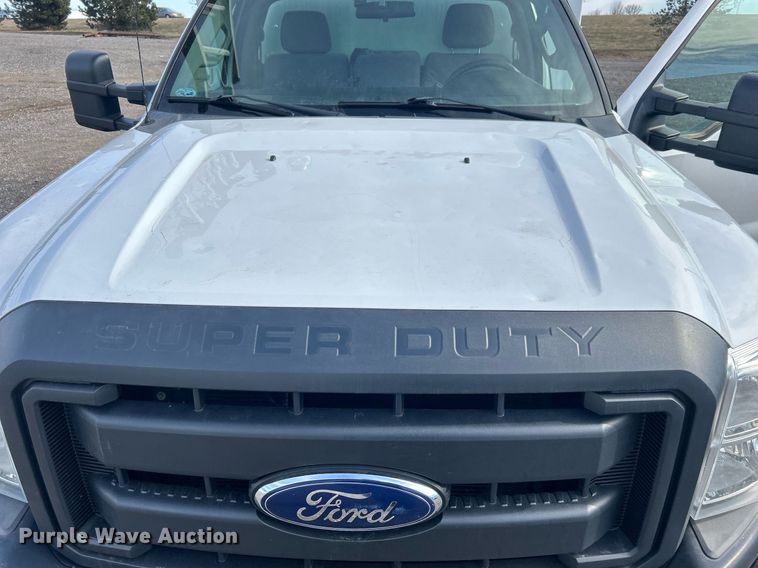 image for item OI9561 2013 Ford F450 Super Duty  utility / service truck