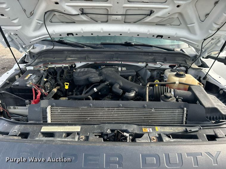 image for item OI9561 2013 Ford F450 Super Duty  utility / service truck