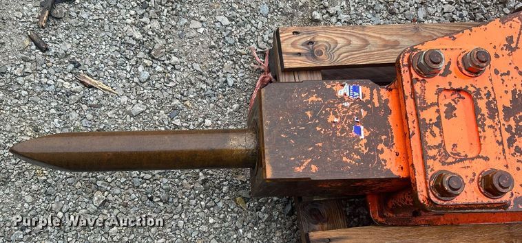 image for item OI9563 NPK PH-3 breaker