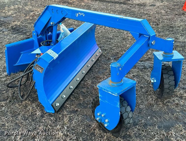 image for item OJ9396 2023 TopCat SSSG72 skid steer grader