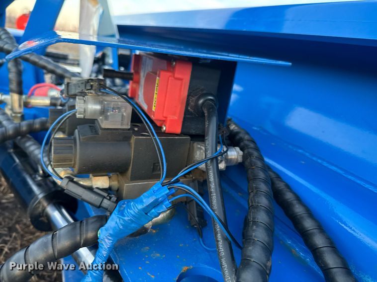 image for item OJ9396 2023 TopCat SSSG72 skid steer grader