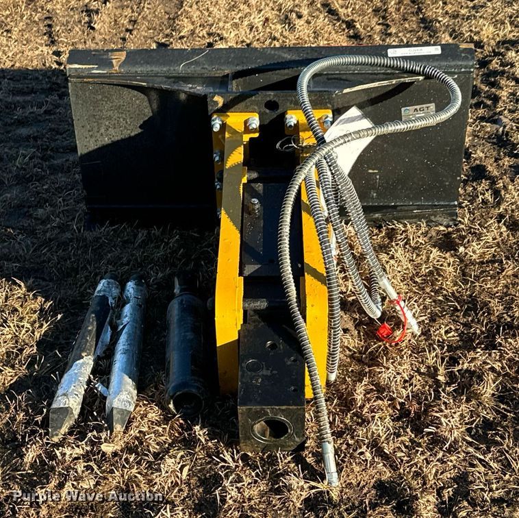 image for item OJ9408 2023 AgroTK SSHH680 skid steer breaker