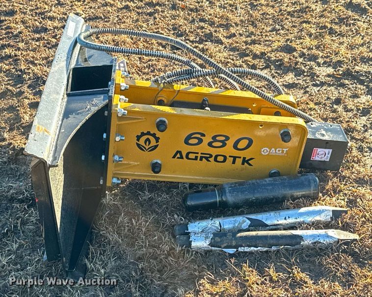 image for item OJ9408 2023 AgroTK SSHH680 skid steer breaker