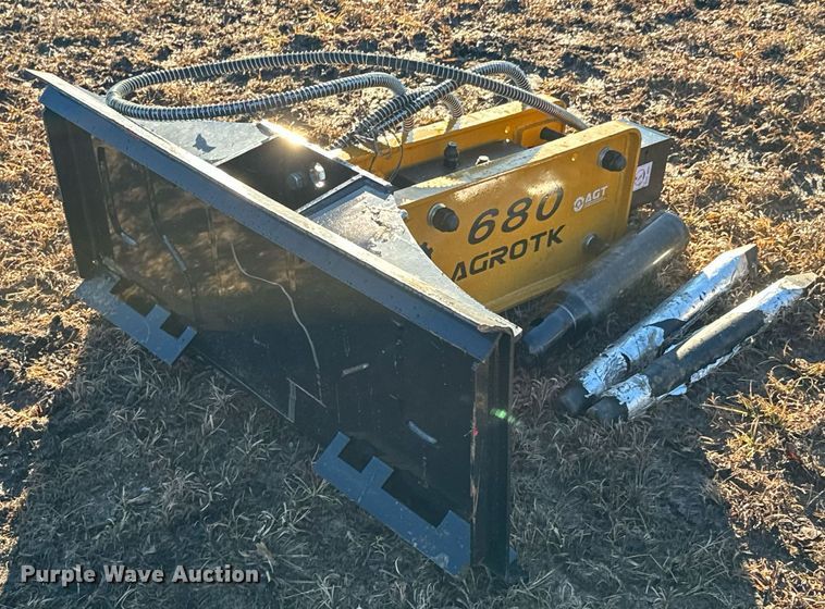 image for item OJ9408 2023 AgroTK SSHH680 skid steer breaker