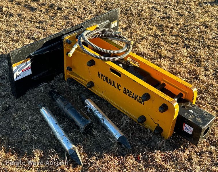 image for item OJ9410 2023 Wolverine CB-11-750F skid steer breaker