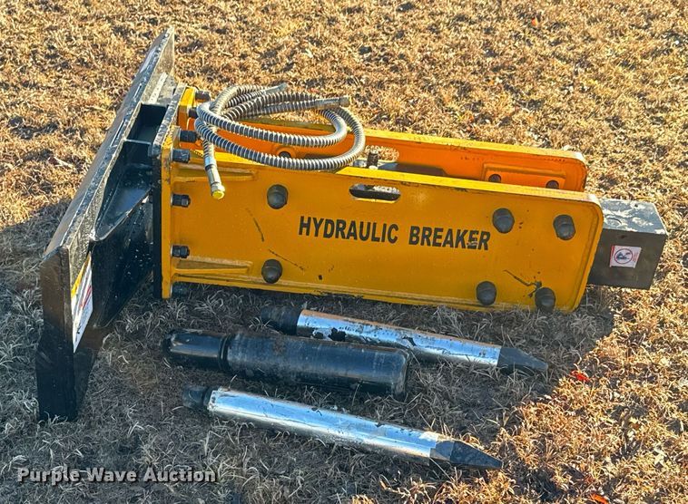 image for item OJ9410 2023 Wolverine CB-11-750F skid steer breaker