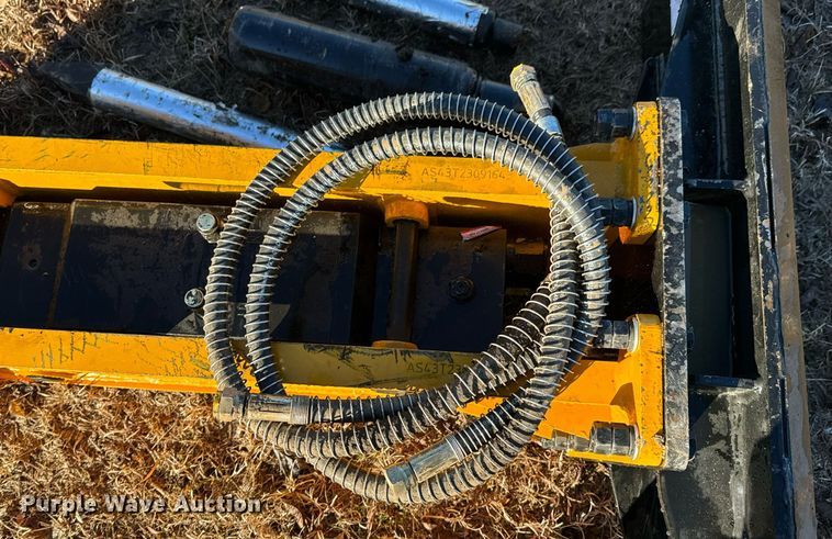 image for item OJ9410 2023 Wolverine CB-11-750F skid steer breaker