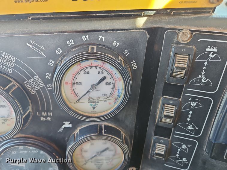 image for item OJ9722 2010 Vermeer  D100x120 Navigator Series II directional boring unit