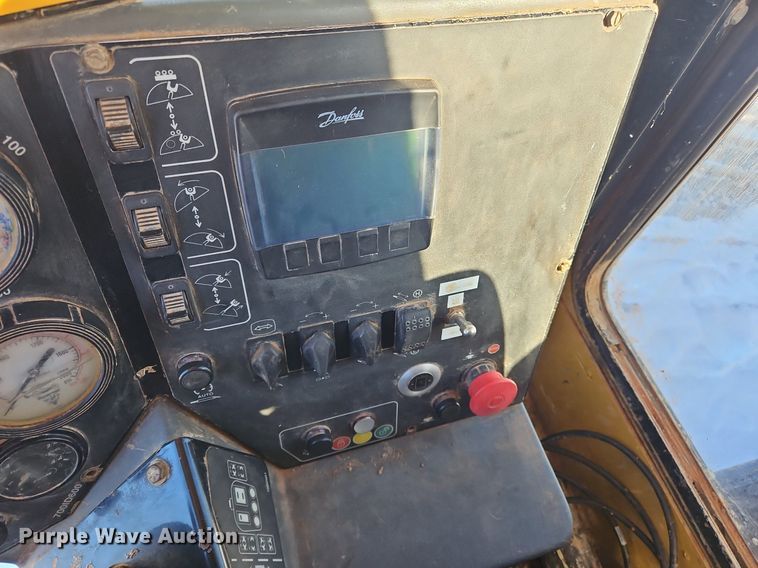 image for item OJ9722 2010 Vermeer  D100x120 Navigator Series II directional boring unit