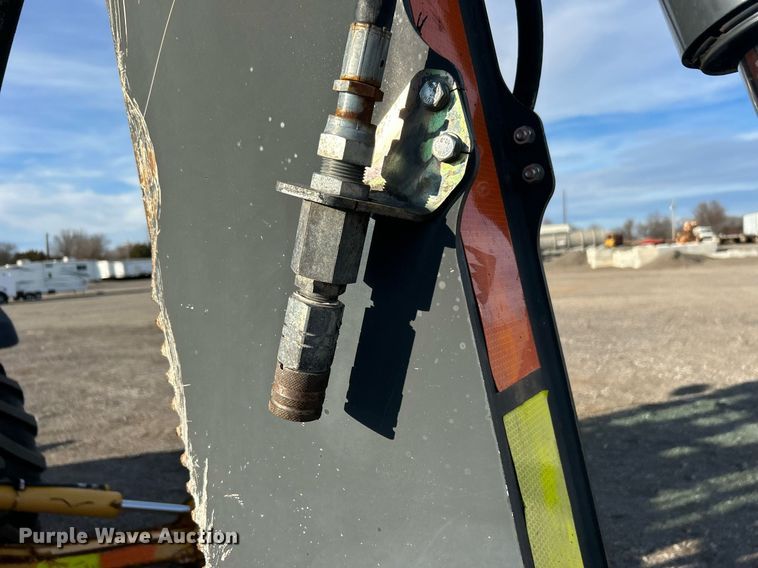 image for item OM9221 2013 John Deere  310SK backhoe