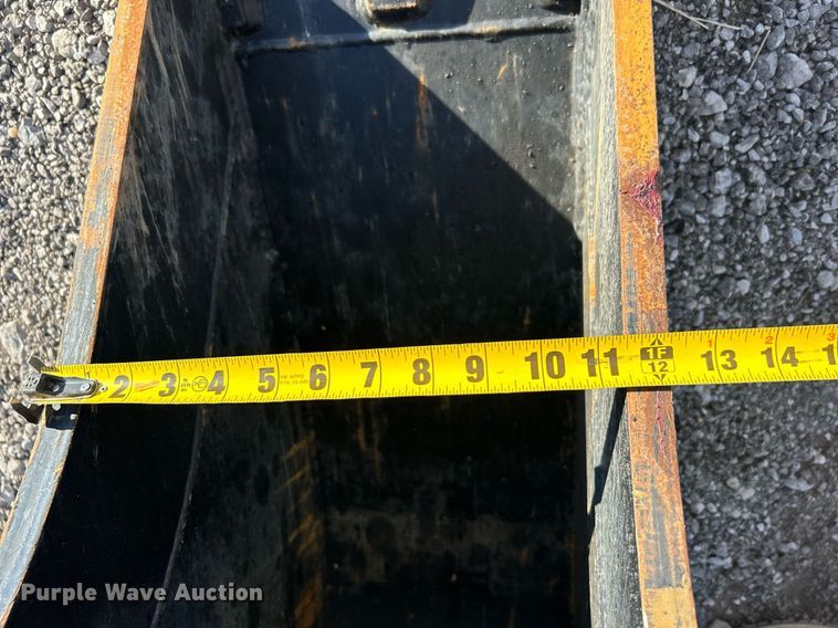 image for item OM9221 2013 John Deere  310SK backhoe