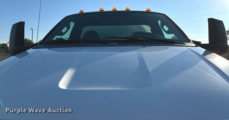 image for item OM9785 2015 Ford F750 Super Duty water truck