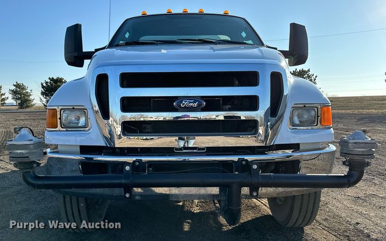 image for item OM9785 2015 Ford F750 Super Duty water truck