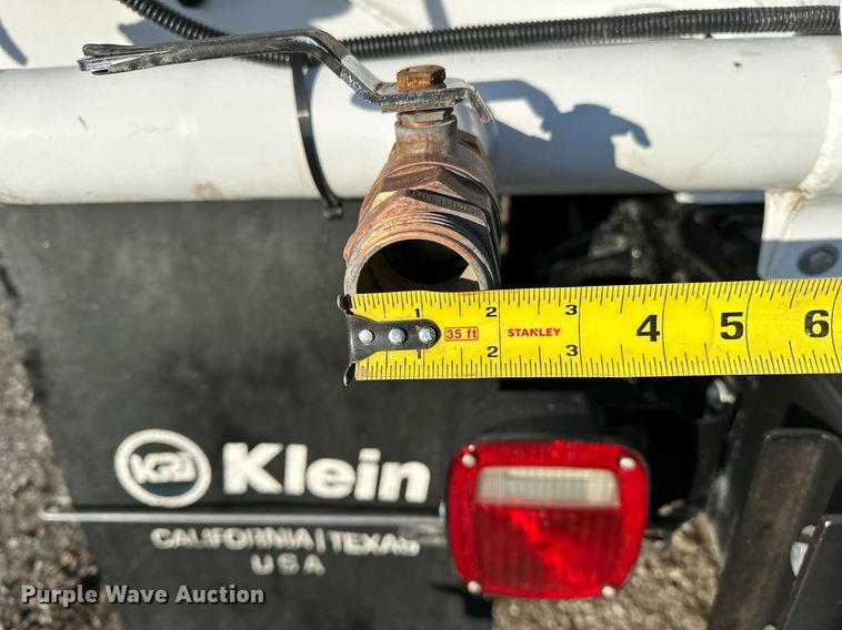 image for item OM9785 2015 Ford F750 Super Duty water truck