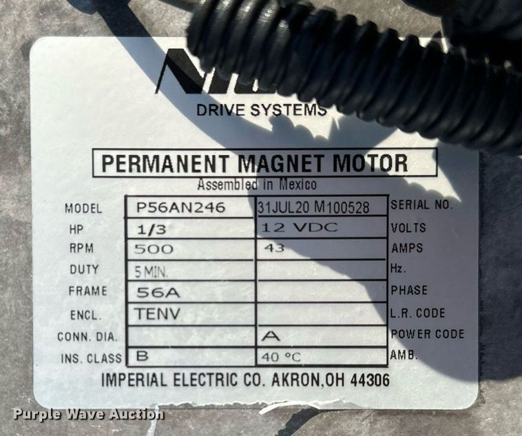 image for item OM9785 2015 Ford F750 Super Duty water truck