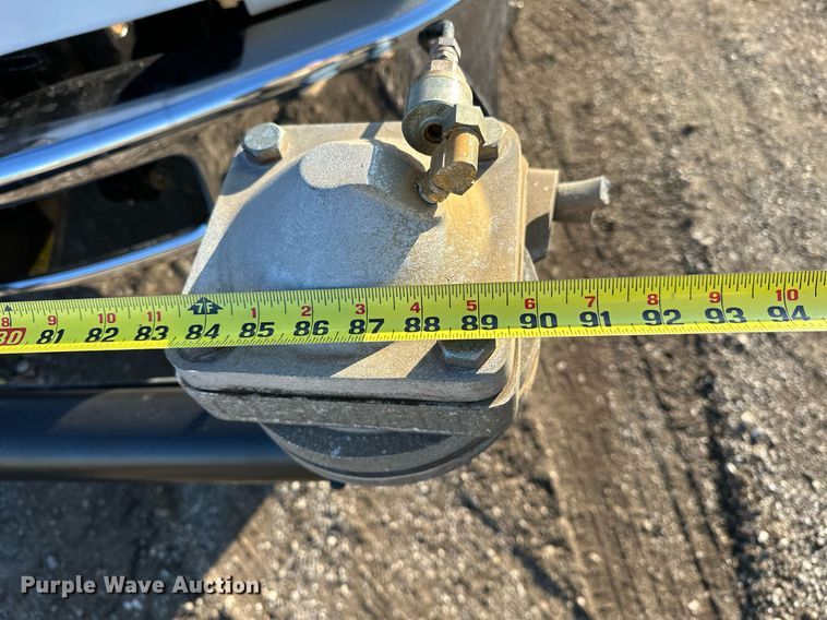 image for item OM9785 2015 Ford F750 Super Duty water truck