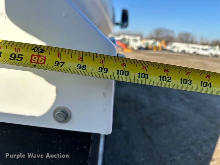 image for item OM9785 2015 Ford F750 Super Duty water truck