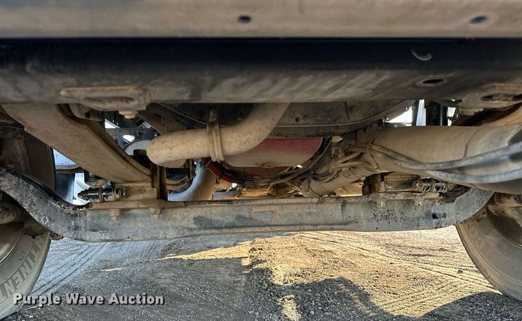 image for item OM9785 2015 Ford F750 Super Duty water truck