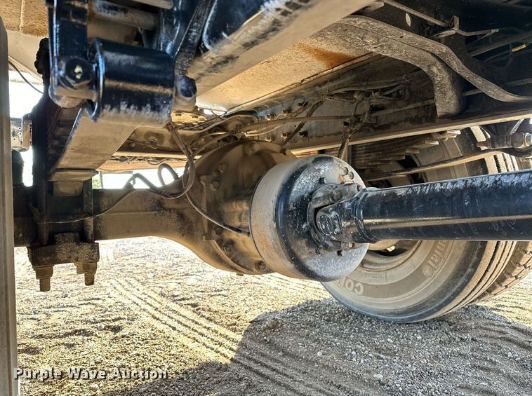 image for item OM9785 2015 Ford F750 Super Duty water truck