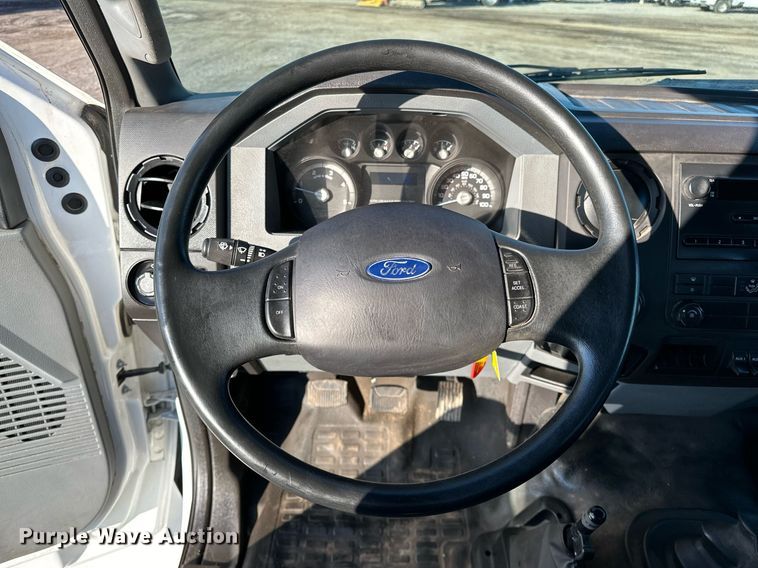 image for item OM9785 2015 Ford F750 Super Duty water truck