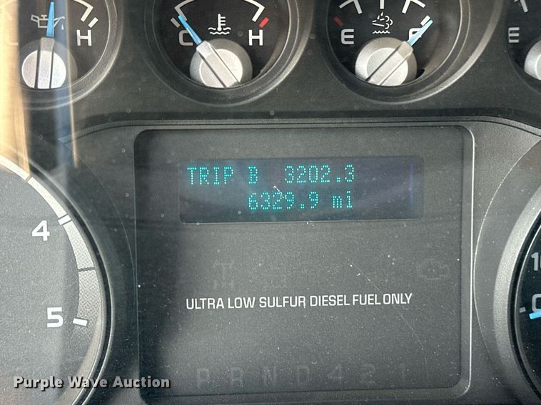 image for item OM9785 2015 Ford F750 Super Duty water truck