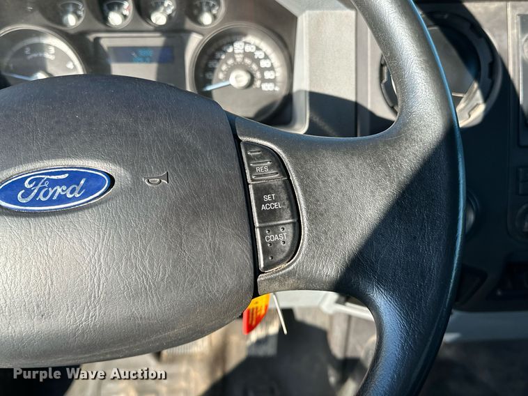 image for item OM9785 2015 Ford F750 Super Duty water truck