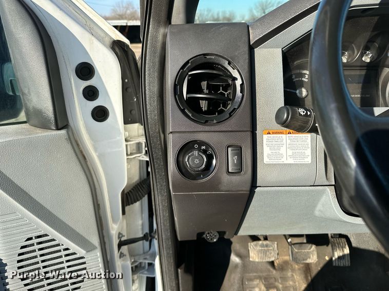 image for item OM9785 2015 Ford F750 Super Duty water truck