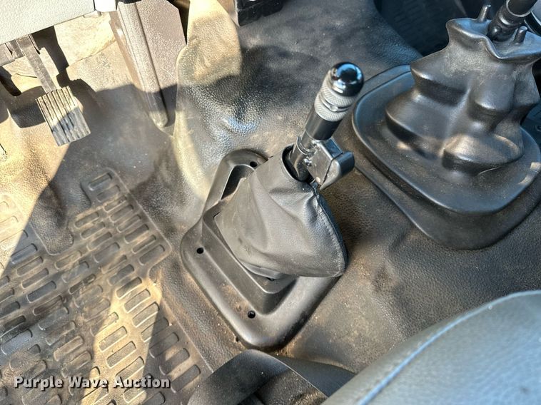 image for item OM9785 2015 Ford F750 Super Duty water truck