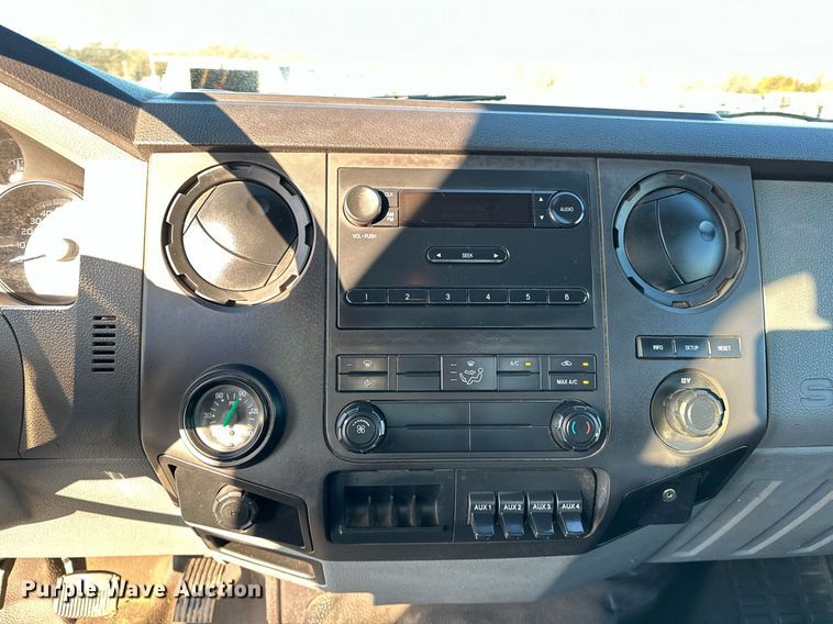 image for item OM9785 2015 Ford F750 Super Duty water truck