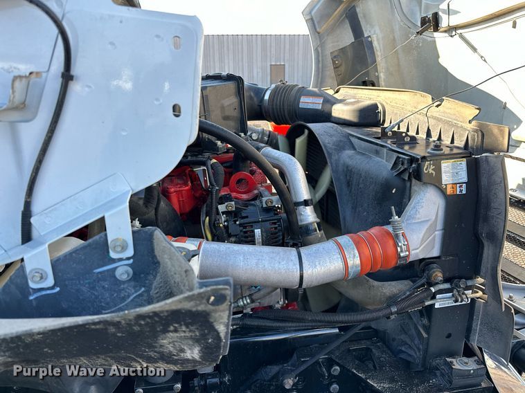 image for item OM9785 2015 Ford F750 Super Duty water truck