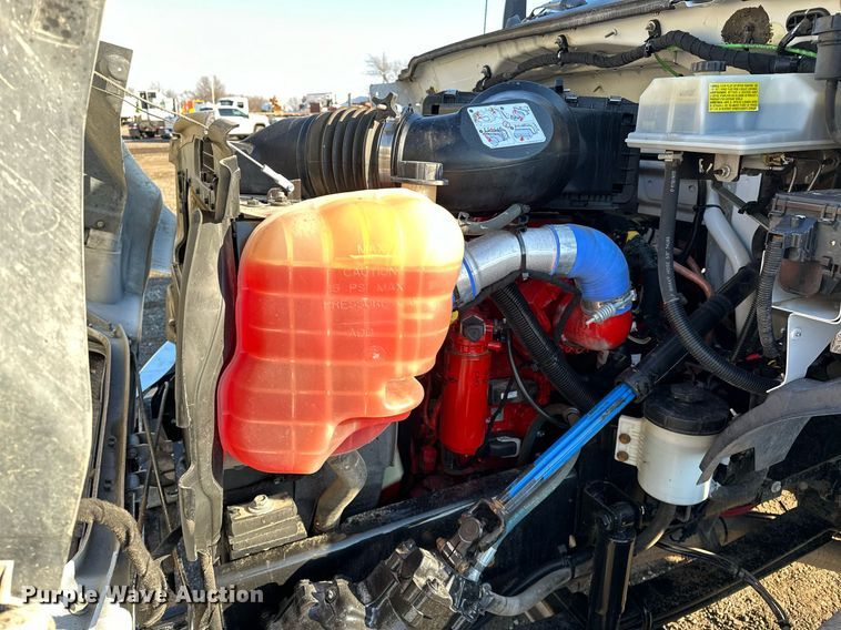 image for item OM9785 2015 Ford F750 Super Duty water truck