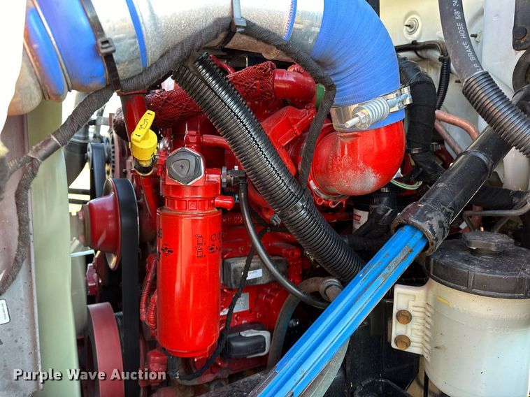 image for item OM9785 2015 Ford F750 Super Duty water truck