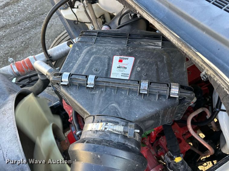 image for item OM9785 2015 Ford F750 Super Duty water truck