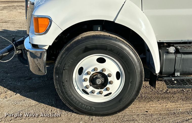 image for item OM9785 2015 Ford F750 Super Duty water truck