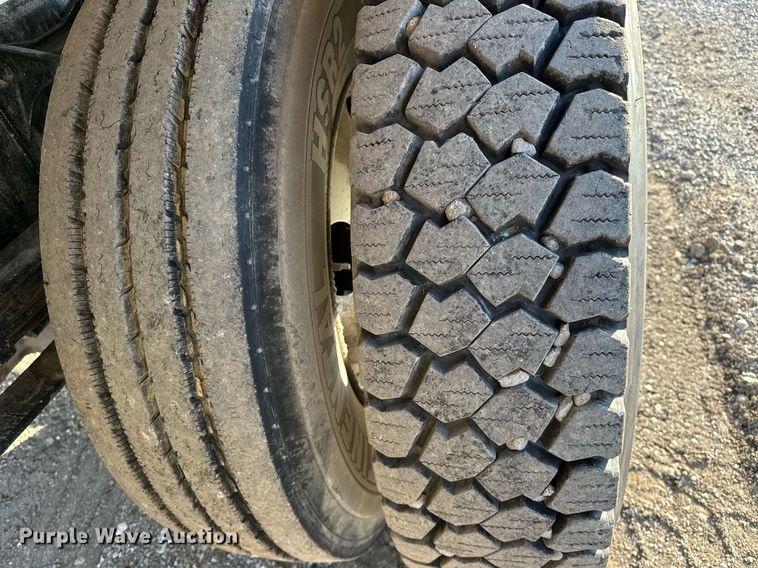 image for item OM9785 2015 Ford F750 Super Duty water truck