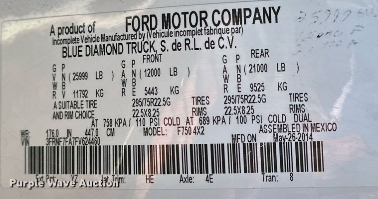image for item OM9785 2015 Ford F750 Super Duty water truck