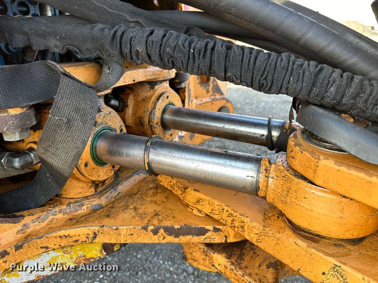 image for item OM9800 2011 Case  580N backhoe