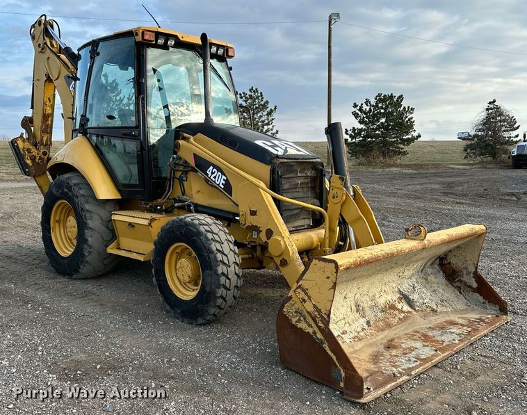 image for item OM9801 2011 Caterpillar  420E backhoe
