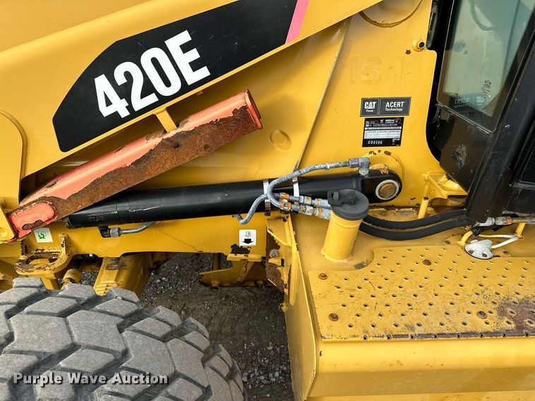 image for item OM9801 2011 Caterpillar  420E backhoe