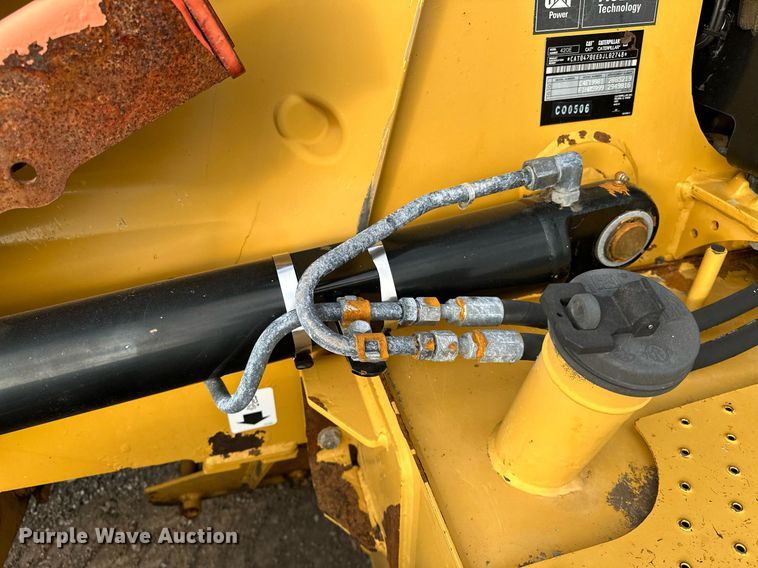 image for item OM9801 2011 Caterpillar  420E backhoe