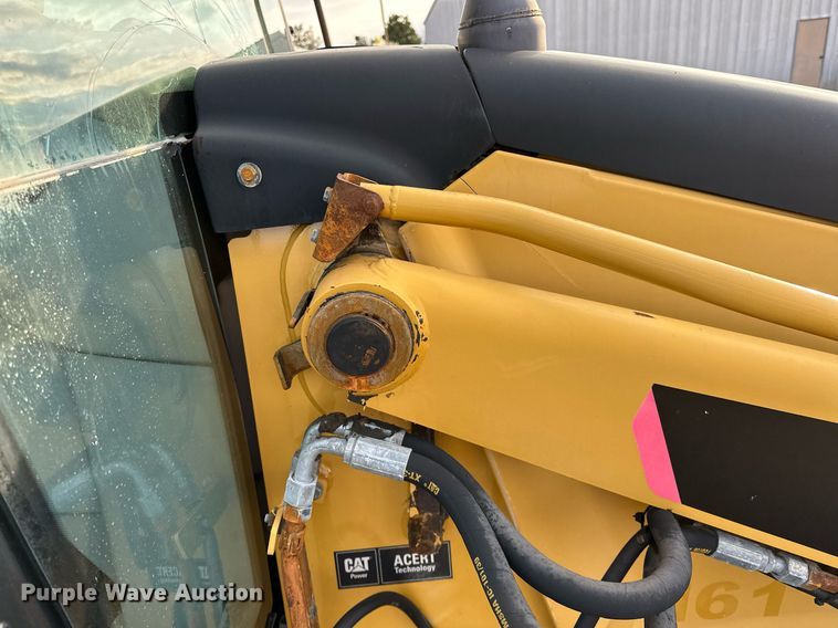 image for item OM9801 2011 Caterpillar  420E backhoe