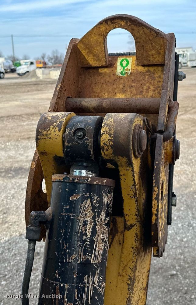 image for item OM9801 2011 Caterpillar  420E backhoe