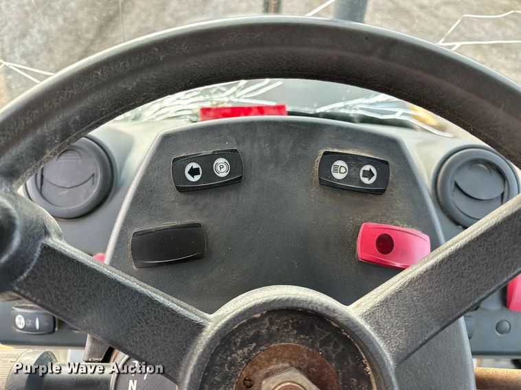 image for item OM9801 2011 Caterpillar  420E backhoe