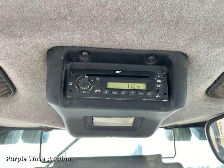 image for item OM9801 2011 Caterpillar  420E backhoe