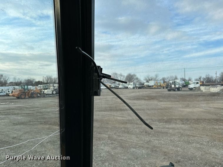 image for item OM9801 2011 Caterpillar  420E backhoe