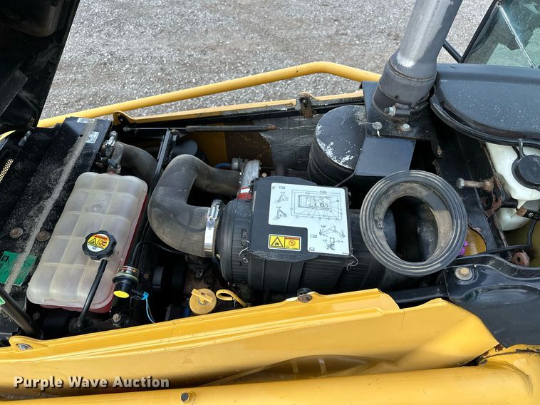 image for item OM9801 2011 Caterpillar  420E backhoe