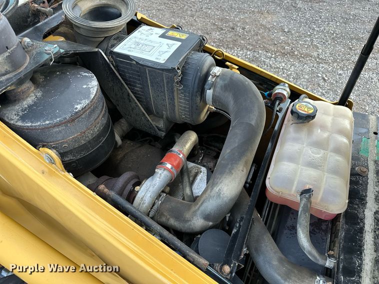 image for item OM9801 2011 Caterpillar  420E backhoe