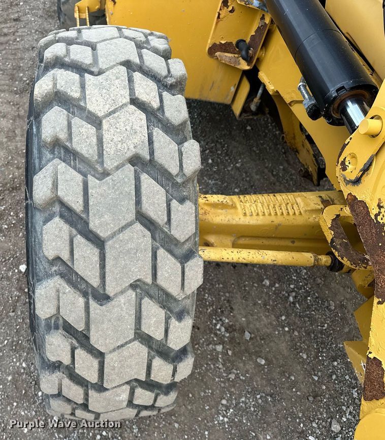 image for item OM9801 2011 Caterpillar  420E backhoe