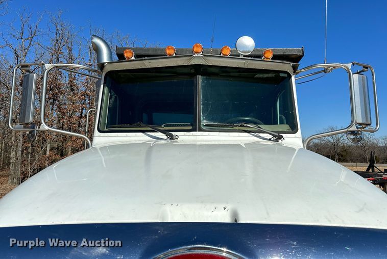 image for item OM9804 2008 Peterbilt  340 dump truck